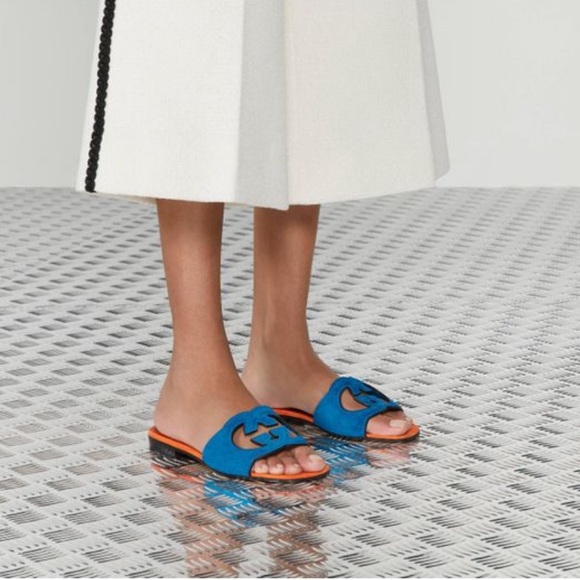 NWT Gucci women’s interlocking G cutout sandals - Picture 3 of 14